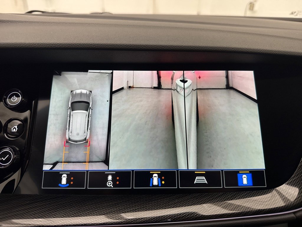 Used 2022 Buick Envision Essence w/ Technology Package I image 34