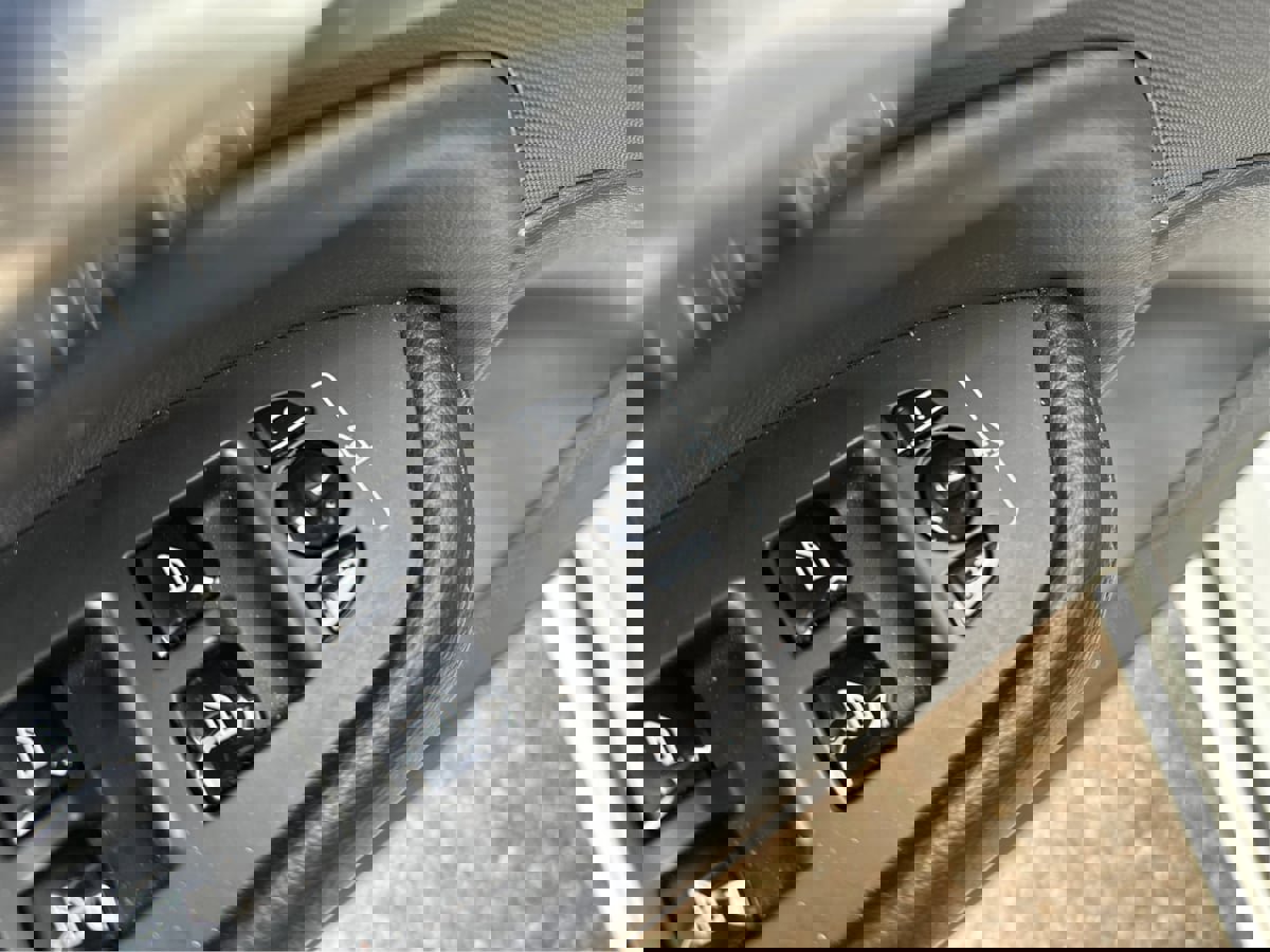 Used 2022 Volvo XC90 T5 Momentum w/ Protection Package Premier image 39