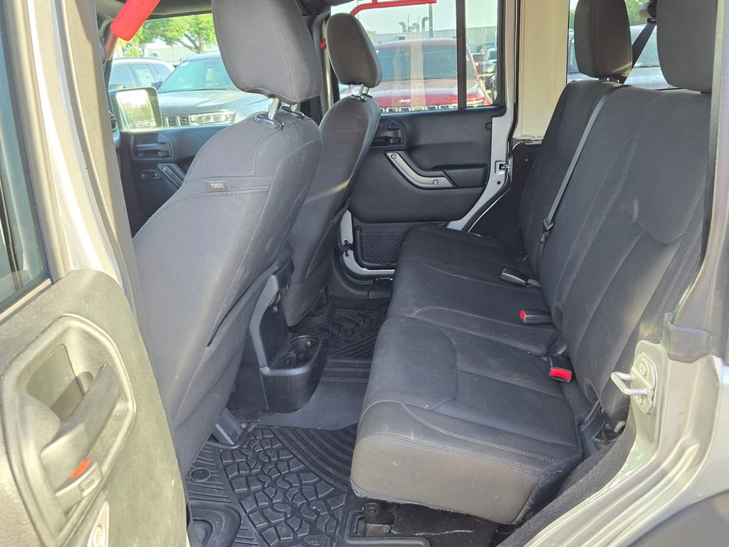 Used 2018 Jeep Wrangler Unlimited Sport S image 27