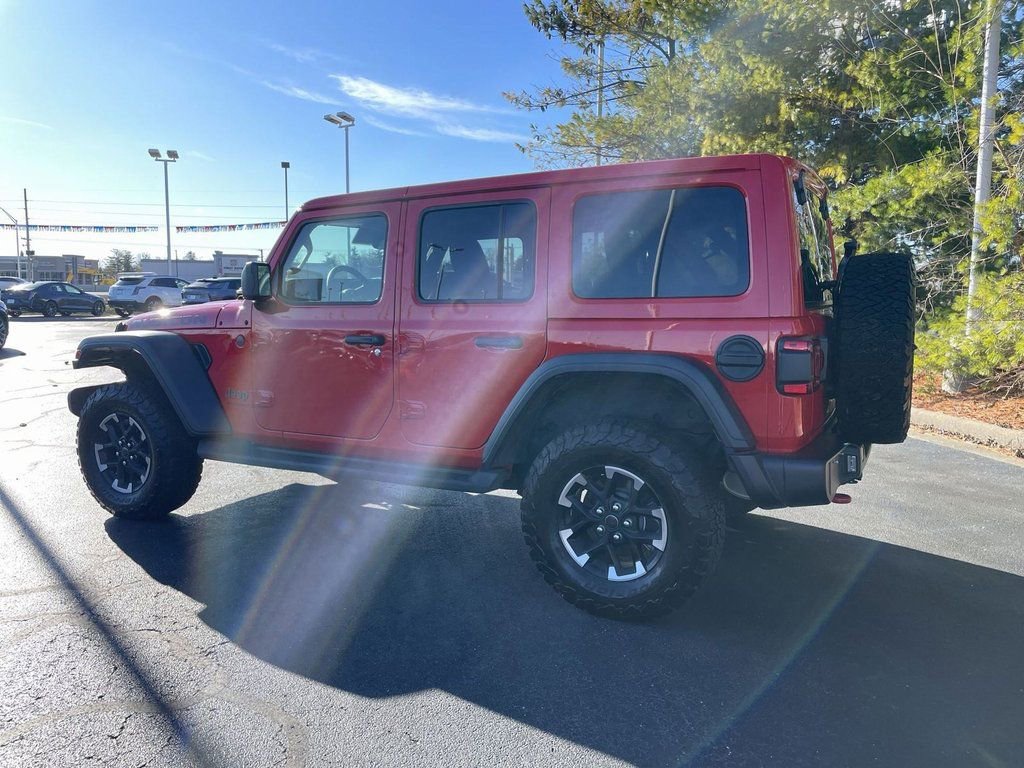 Used 2025 Jeep Wrangler Rubicon w/ Convenience Group image 6