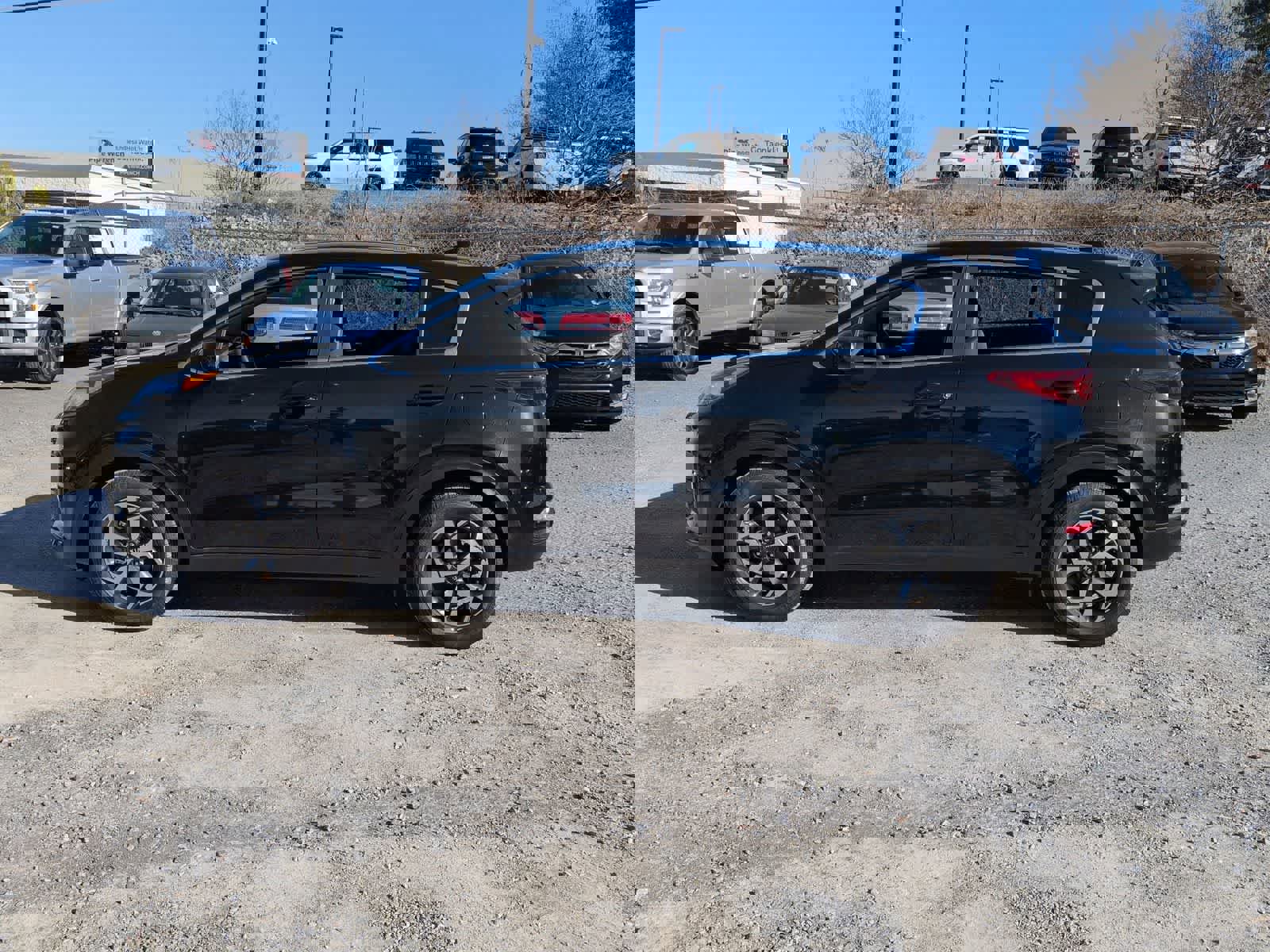 Used 2022 Kia Sportage LX image 5