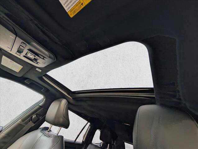 Used 2023 Toyota Highlander XSE image 16