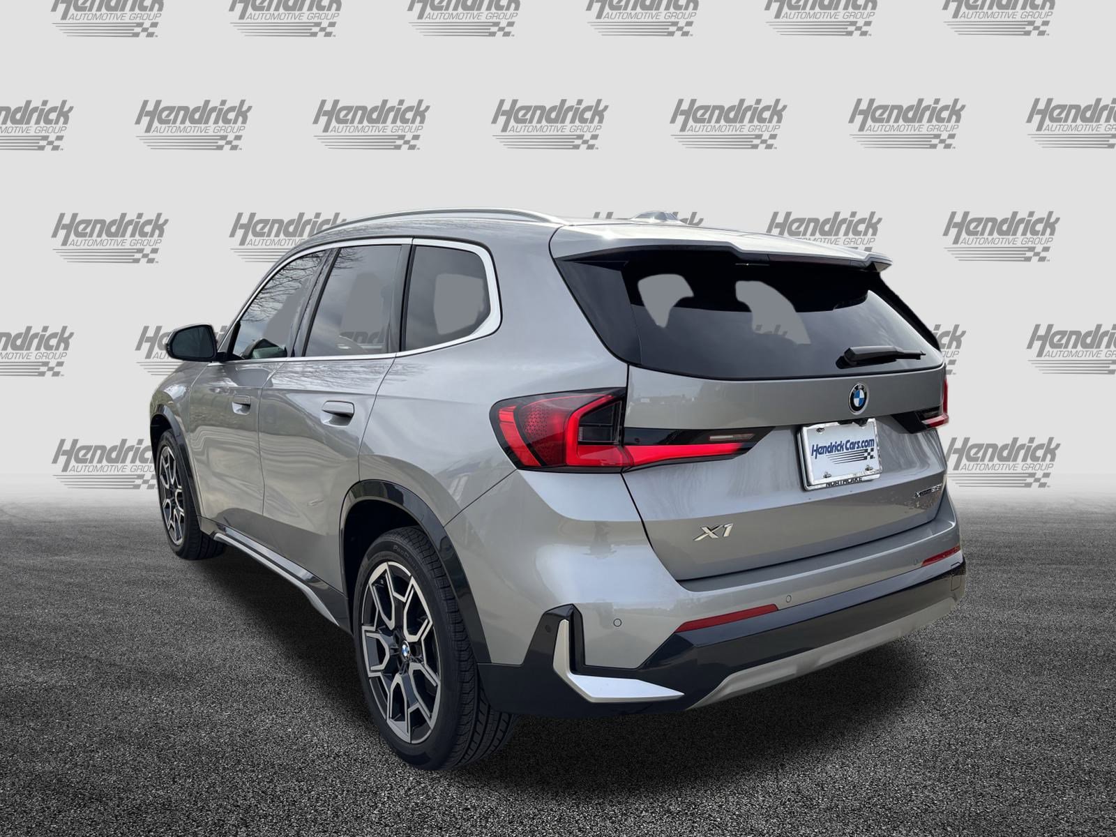 Certified 2025 BMW X1 xDrive28i w/ Technology Package image 8