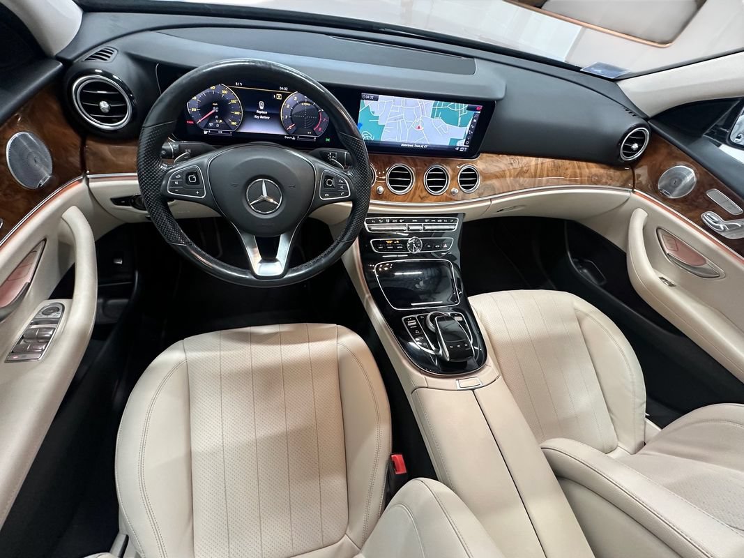 Used 2018 Mercedes-Benz E 300 4MATIC image 18
