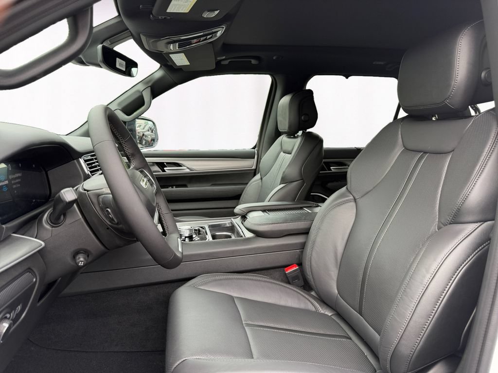 New 2026 Jeep Grand Wagoneer Limited AWD/4WD image 9