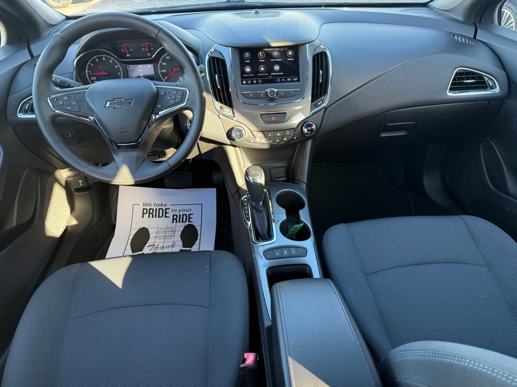 Used 2019 Chevrolet Cruze LT w/ Convenience Package image 14