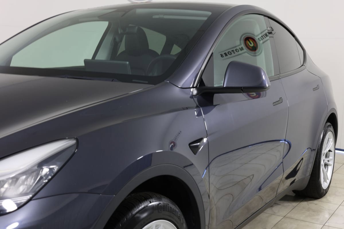 Used 2021 Tesla Model Y Long Range AWD/4WD image 43