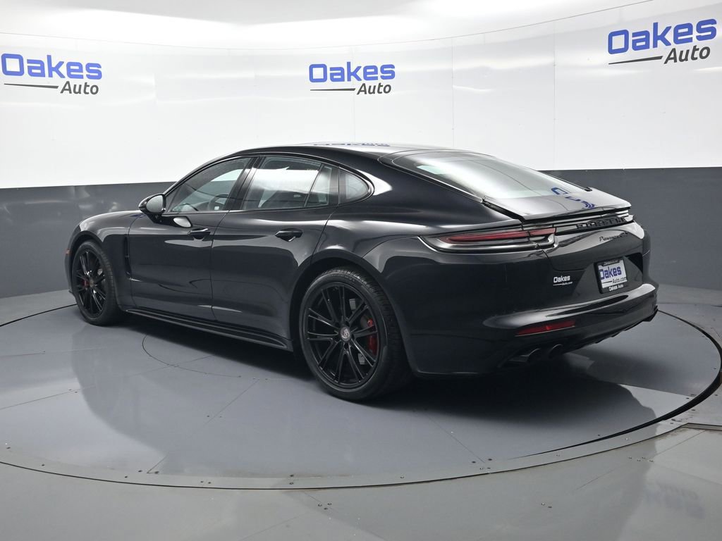 Used 2019 Porsche Panamera GTS image 6