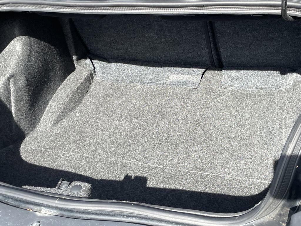 Used 2018 Dodge Challenger SXT Plus image 8