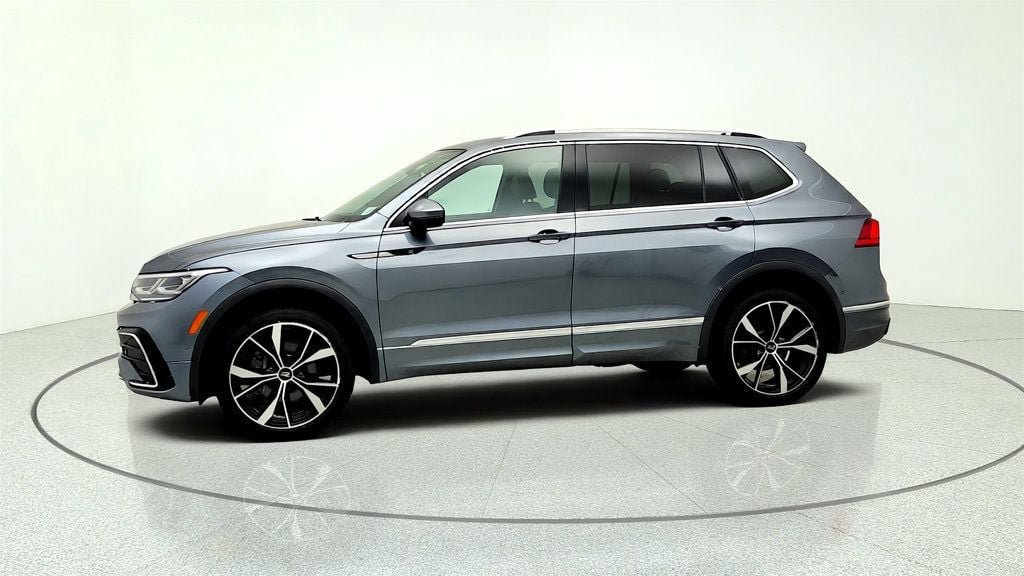 Used 2023 Volkswagen Tiguan SEL R-Line AWD/4WD image 7