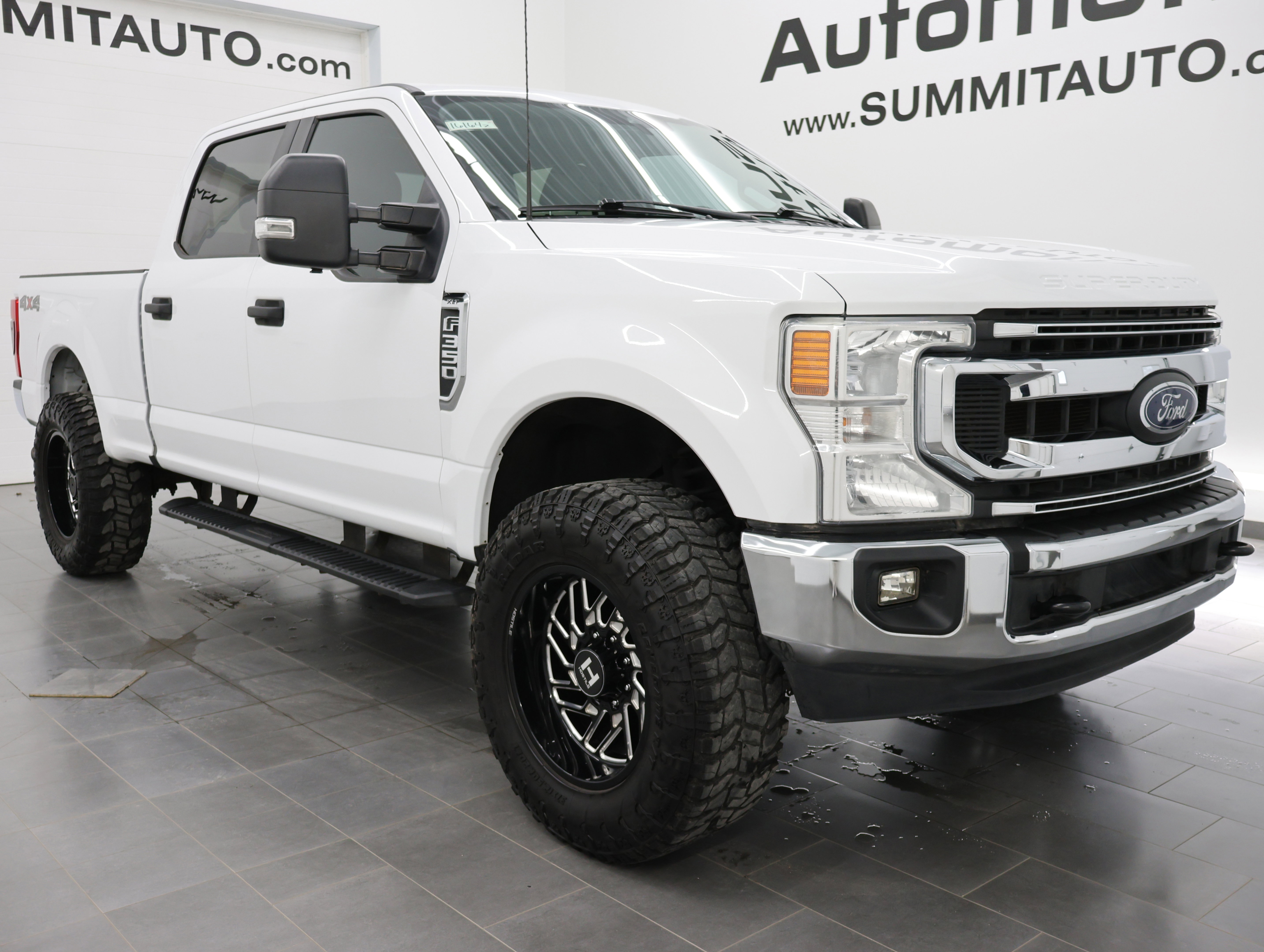 Used 2022 Ford F350 XLT w/ XLT Value Package image 2