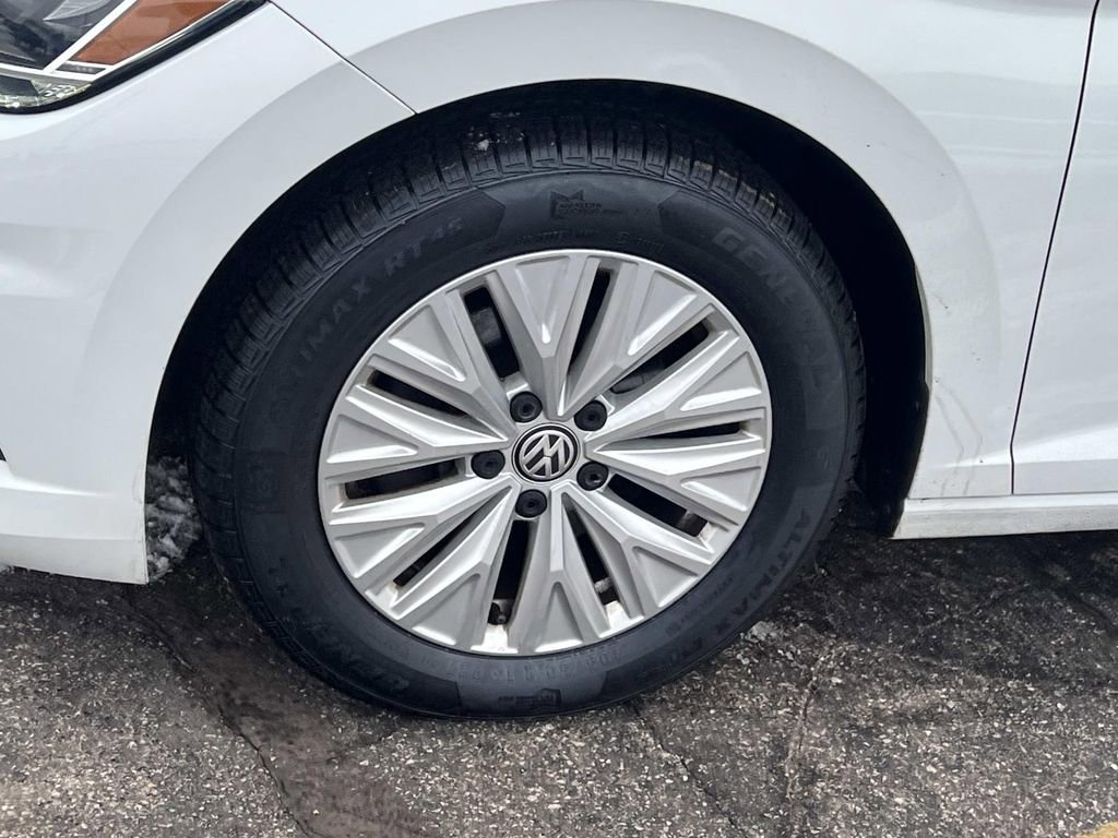 Used 2019 Volkswagen Jetta SE image 24