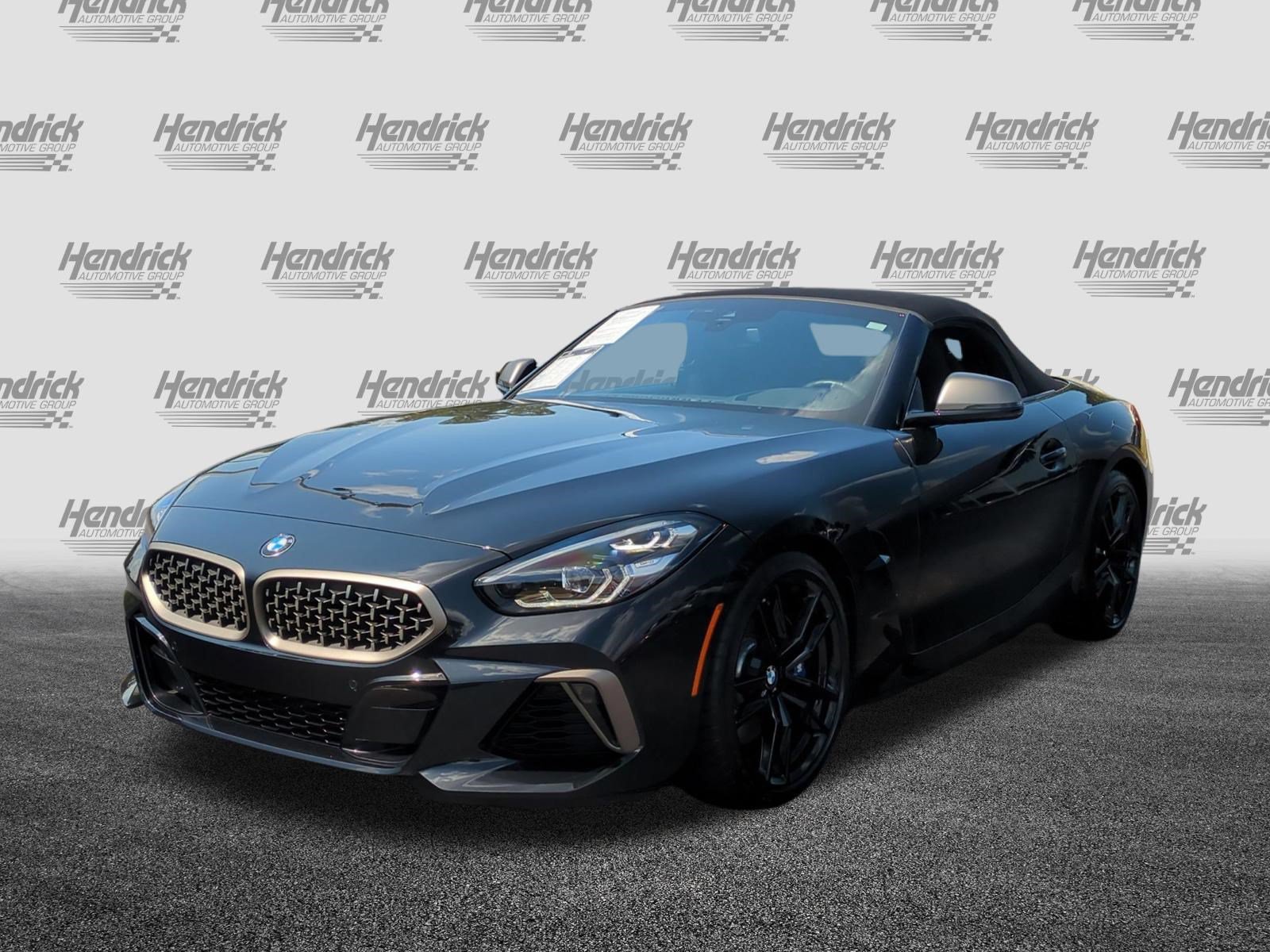 Used 2022 BMW Z4 M40i w/ Premium Package RWD image 5