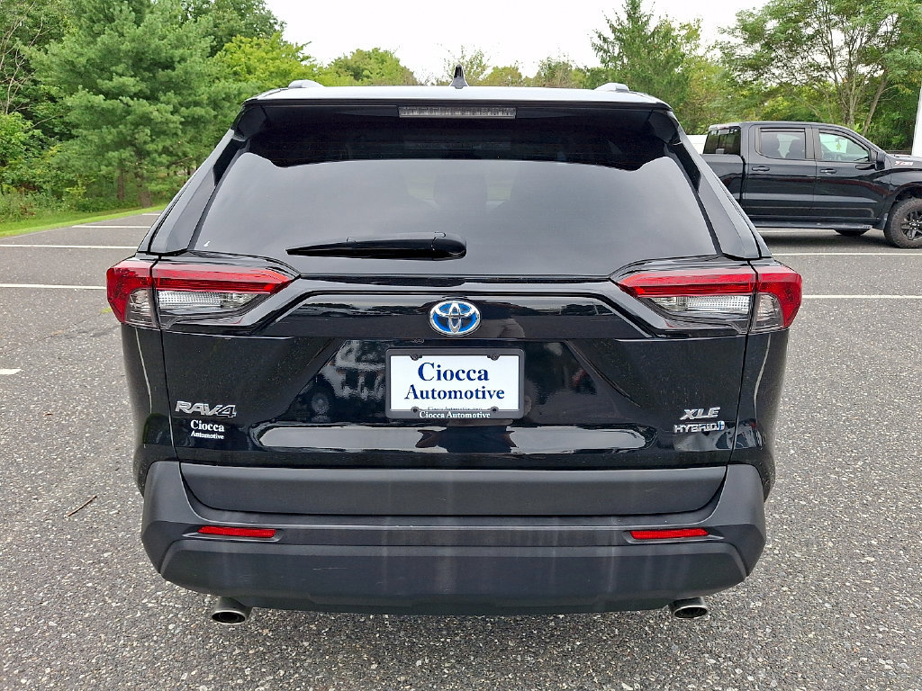 Used 2022 Toyota RAV4 XLE w/ Convenience Package AWD/4WD image 6