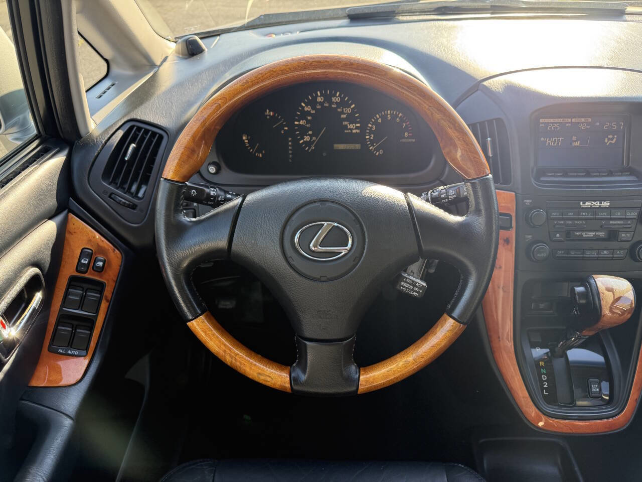 Used 2001 Lexus RX 300 Base 2WD 4dr SUV image 18