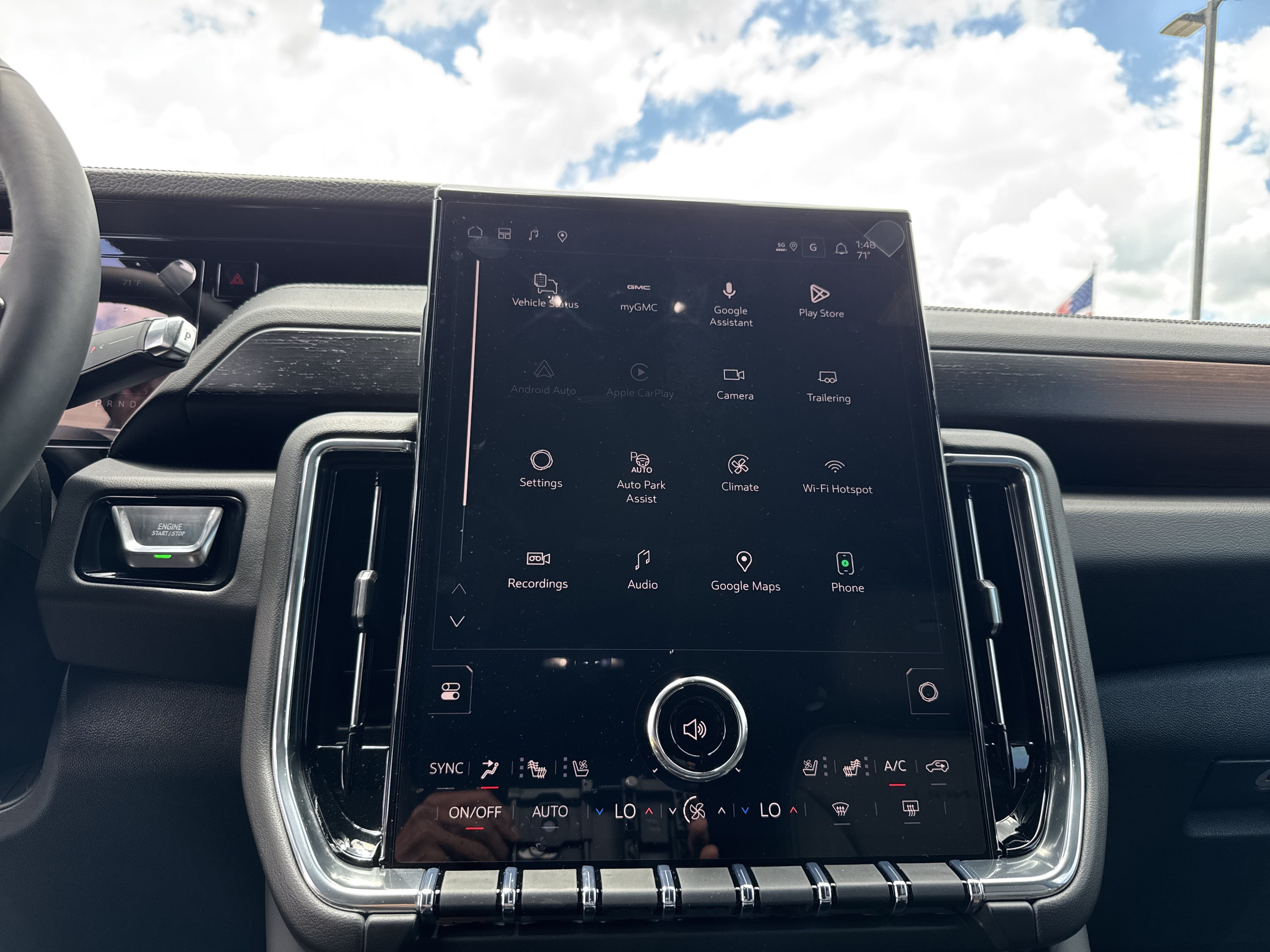 New 2026 GMC Yukon Denali AWD/4WD image 24