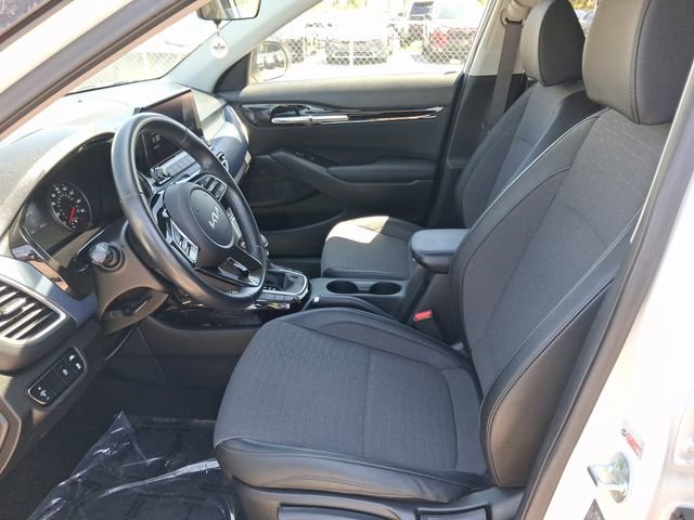 Used 2023 Kia Seltos S w/ Navigation Package image 12