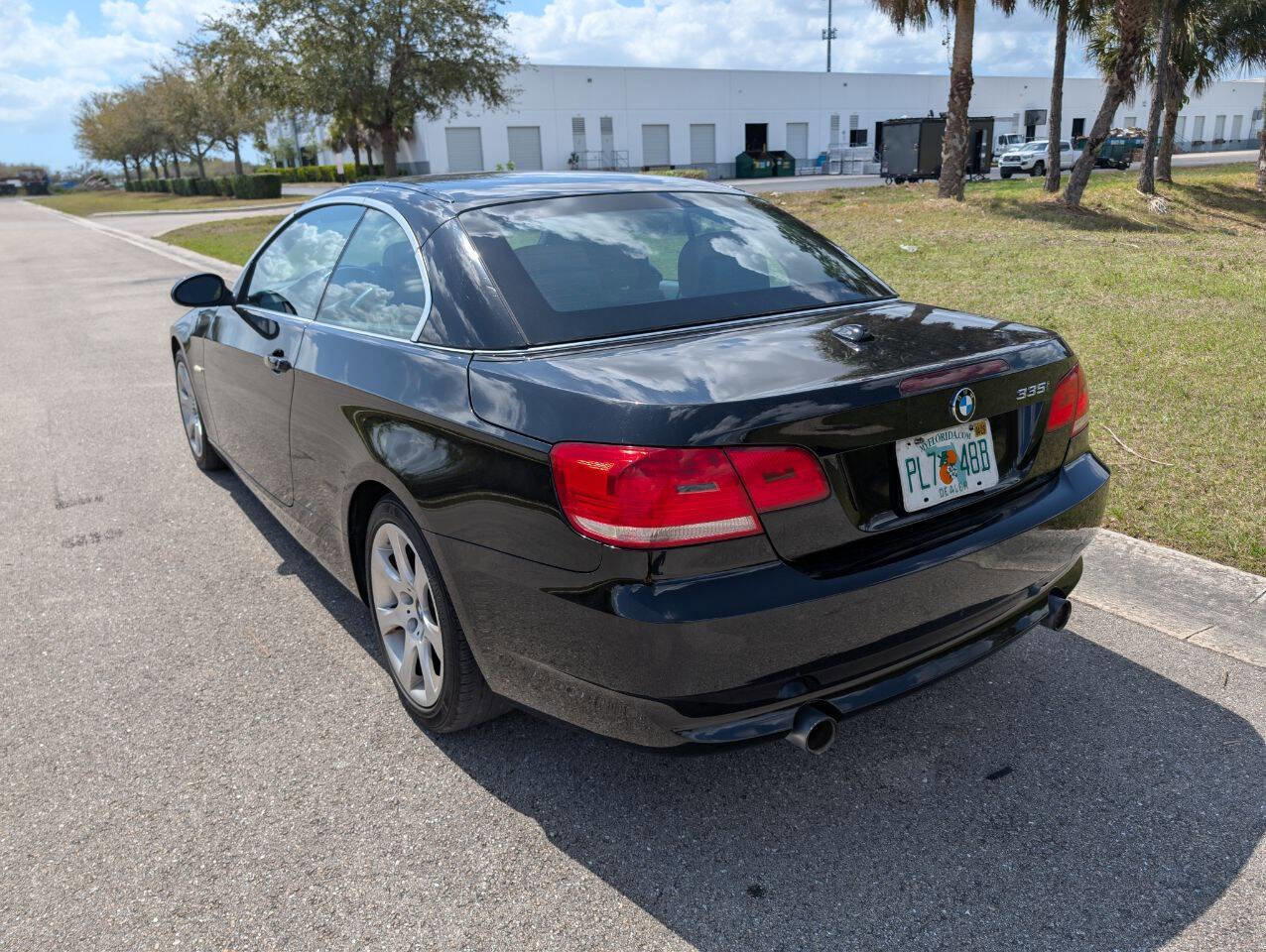 Used 2008 BMW 335i Convertible image 8