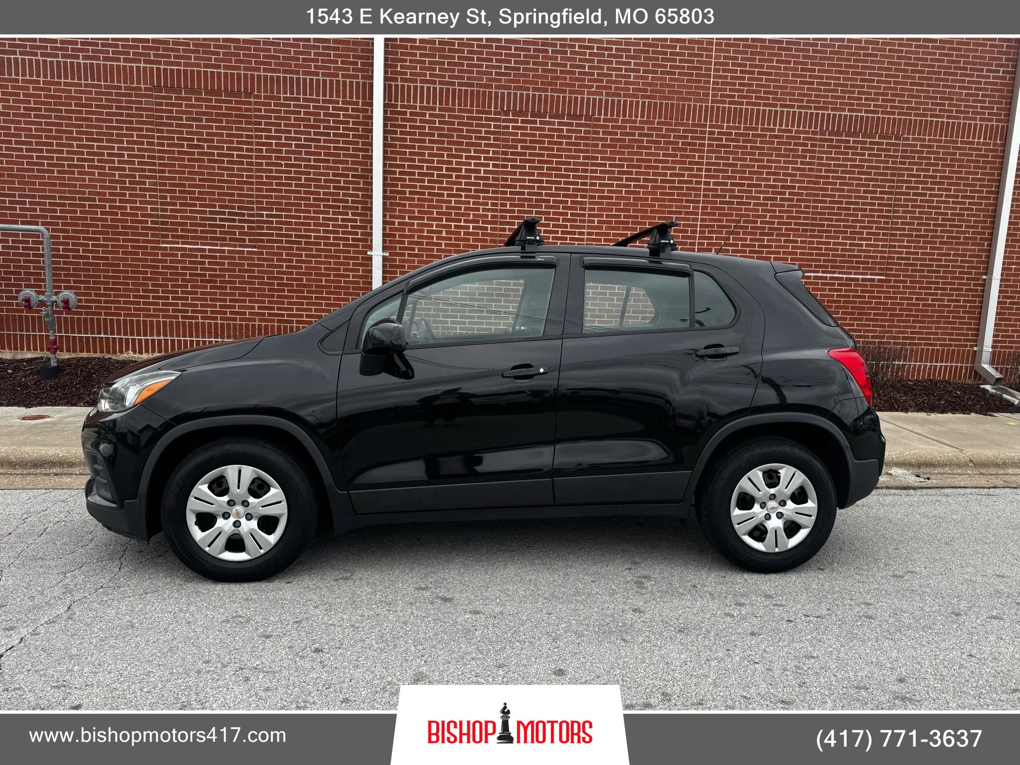 Used 2017 Chevrolet Trax LS FWD image 2