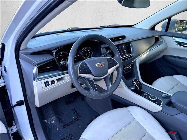 Used 2020 Cadillac XT5 Premium Luxury FWD image 13