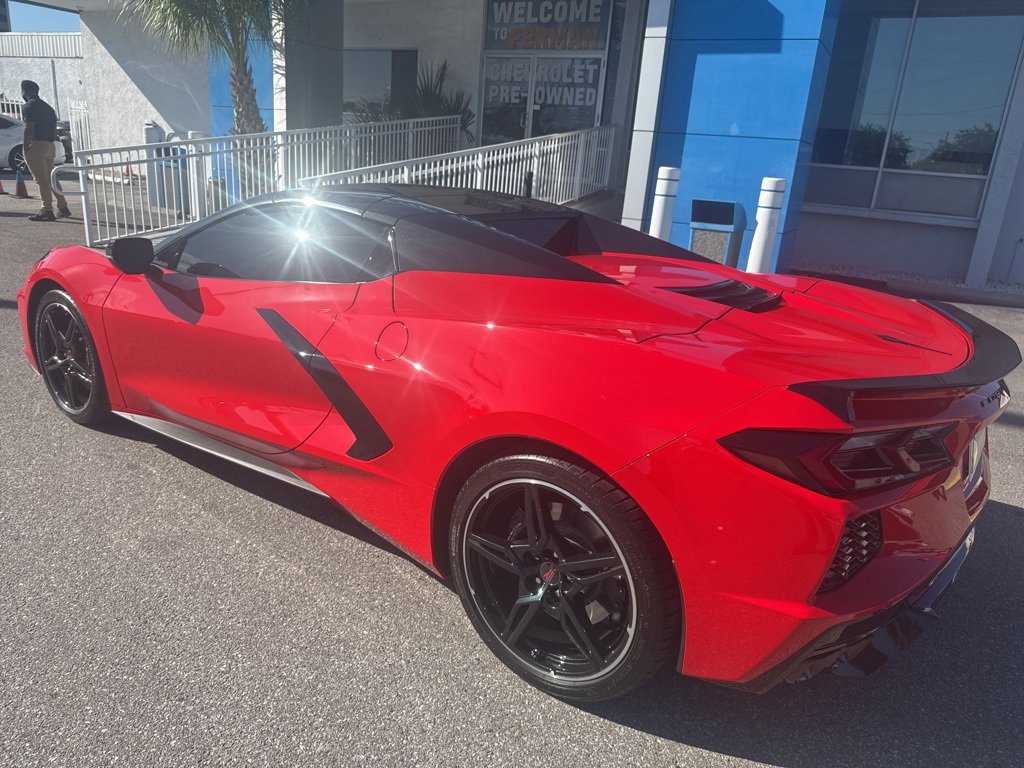 Used 2024 Chevrolet Corvette Stingray Convertible w/ Z51 Performance Package image 4