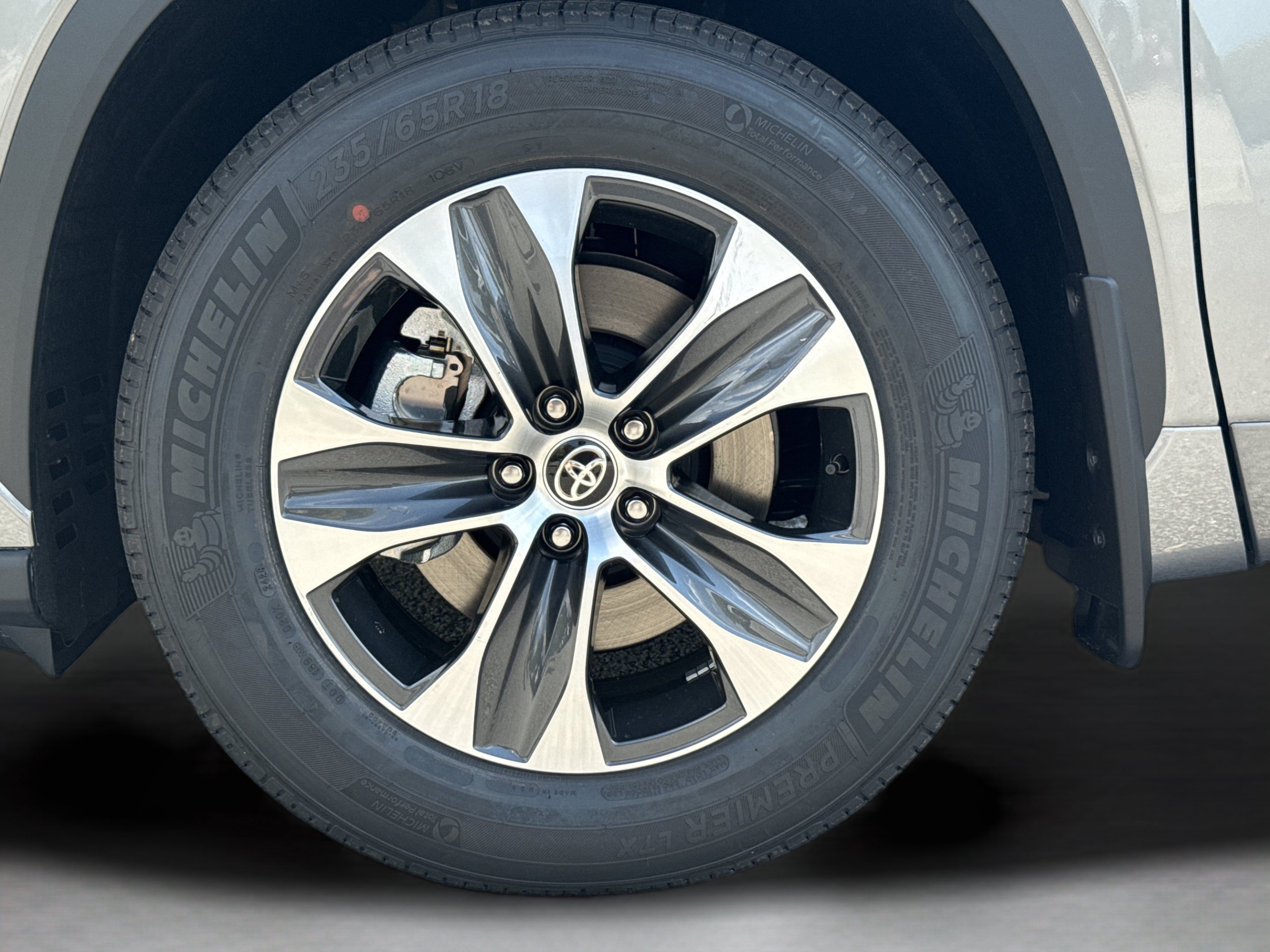 New 2026 Toyota Highlander XLE AWD/4WD image 29