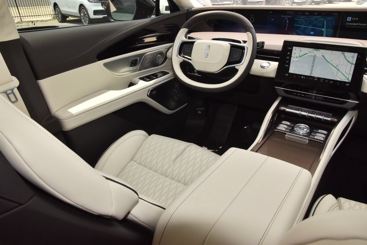 New 2026 Lincoln Nautilus Black Label AWD/4WD image 22