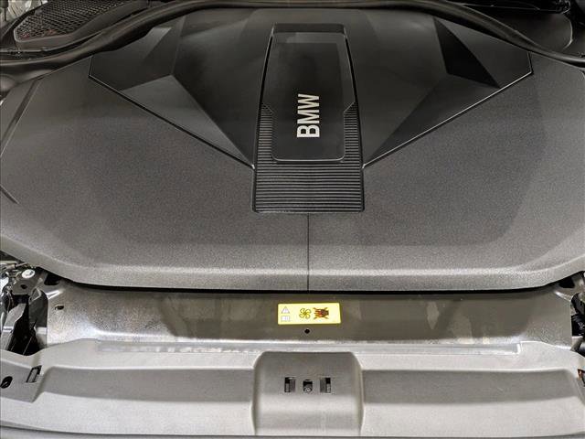 Used 2024 BMW i5 eDrive40i w/ M Sport Package RWD image 24