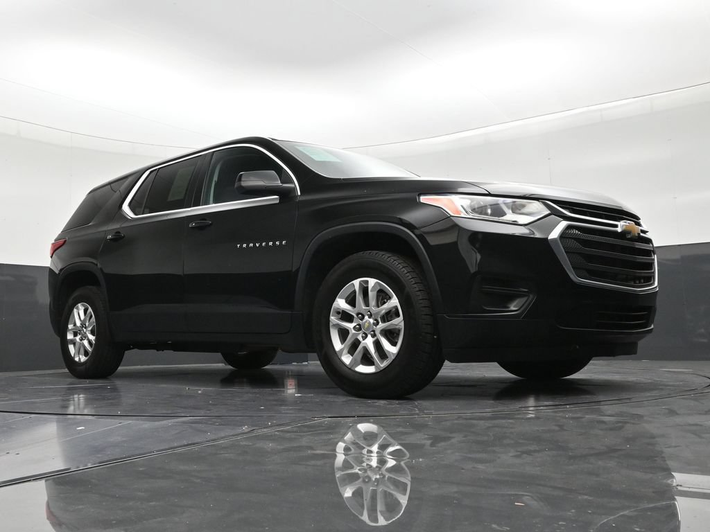 Used 2021 Chevrolet Traverse LS FWD image 26