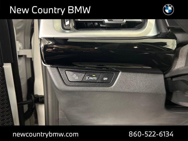 Used 2025 BMW X1 xDrive28i w/ Premium Package image 14