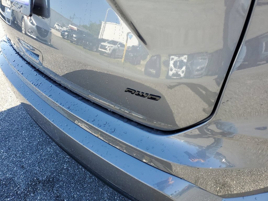 New 2024 Ford Edge SE w/ Black Appearance Package AWD/4WD image 7