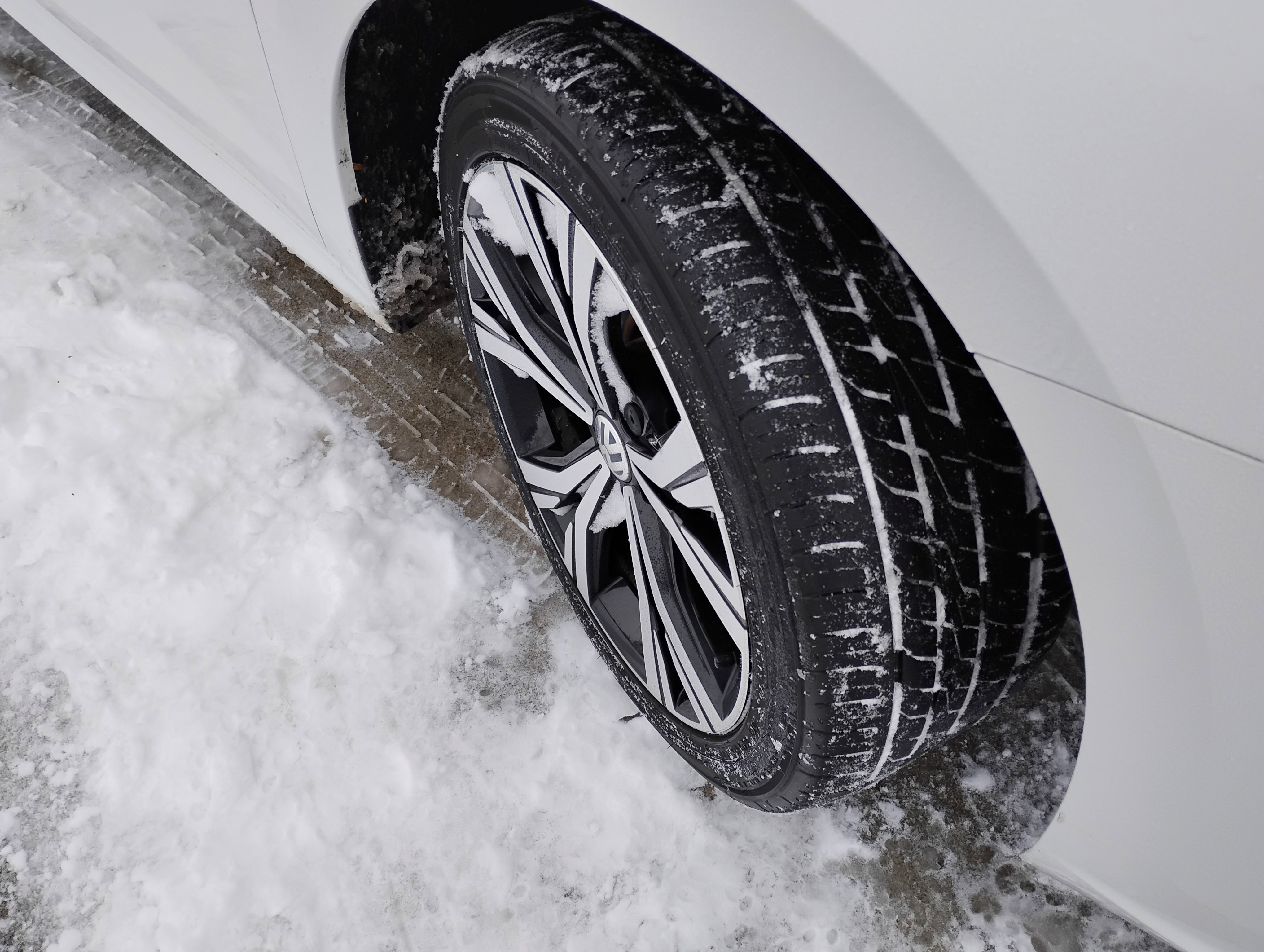 Used 2021 Volkswagen Passat 2.0T SE image 26