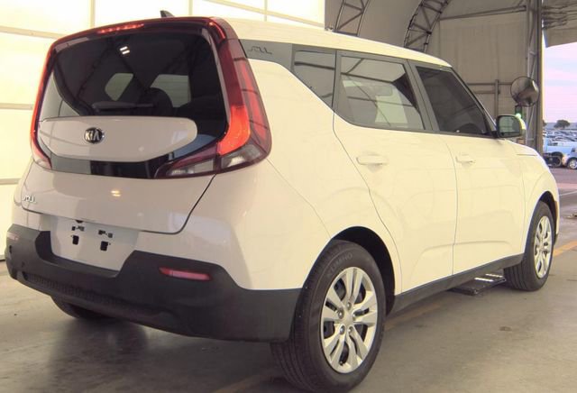 Used 2021 Kia Soul LX FWD image 3
