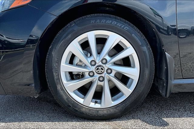 Used 2024 Toyota Camry SE FWD image 34