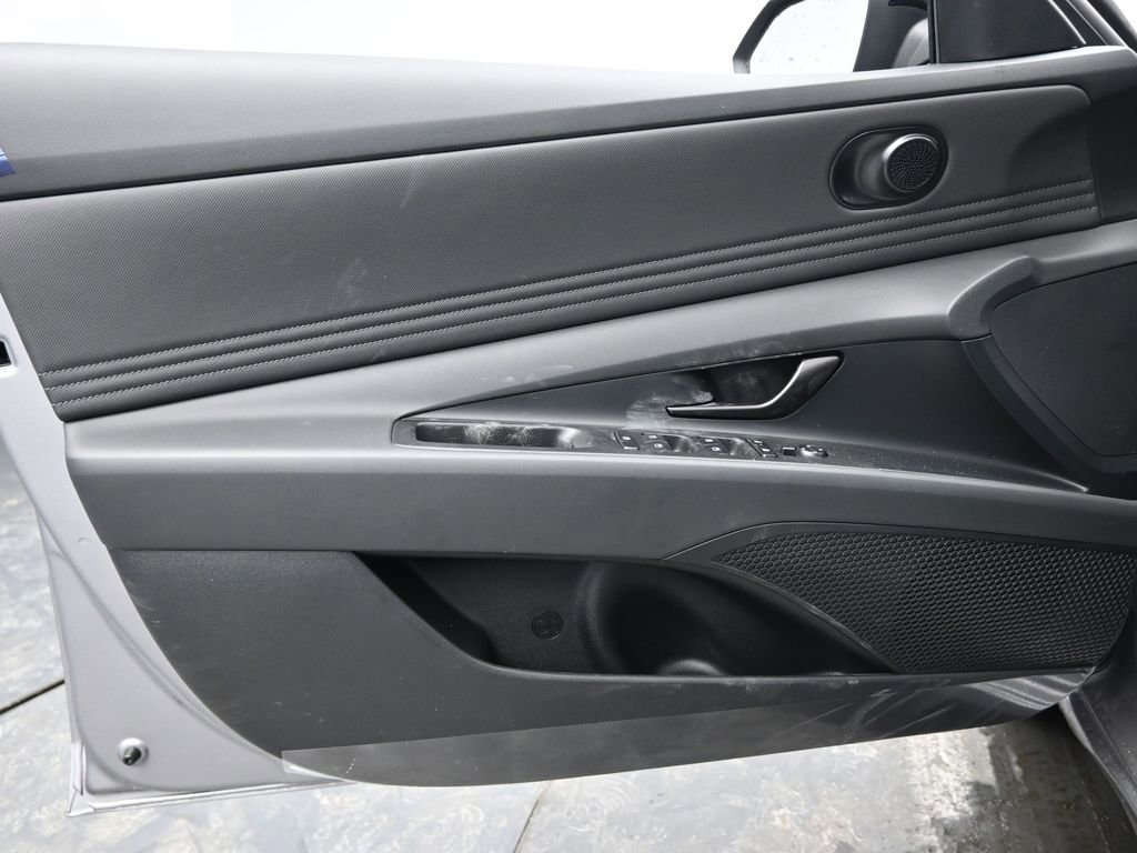 New 2026 Hyundai Elantra Sport w/ Cargo Package image 25