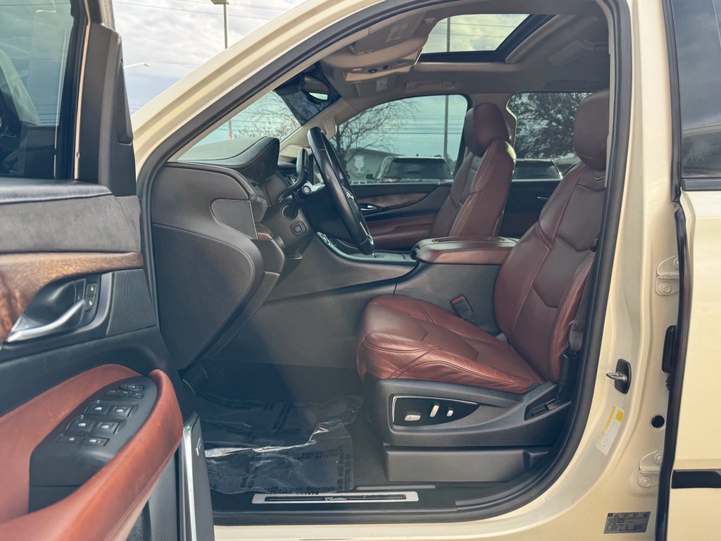 Used 2015 Cadillac Escalade ESV Premium AWD/4WD image 10