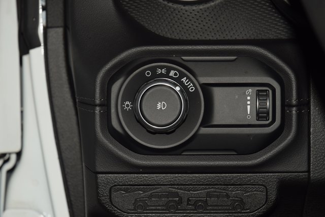 Used 2024 Jeep Wrangler Unlimited Rubicon image 37