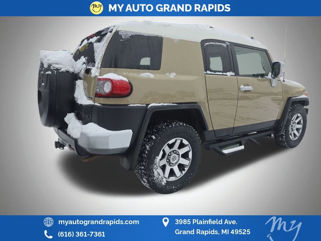 Used 2014 Toyota FJ Cruiser 2WD image 14