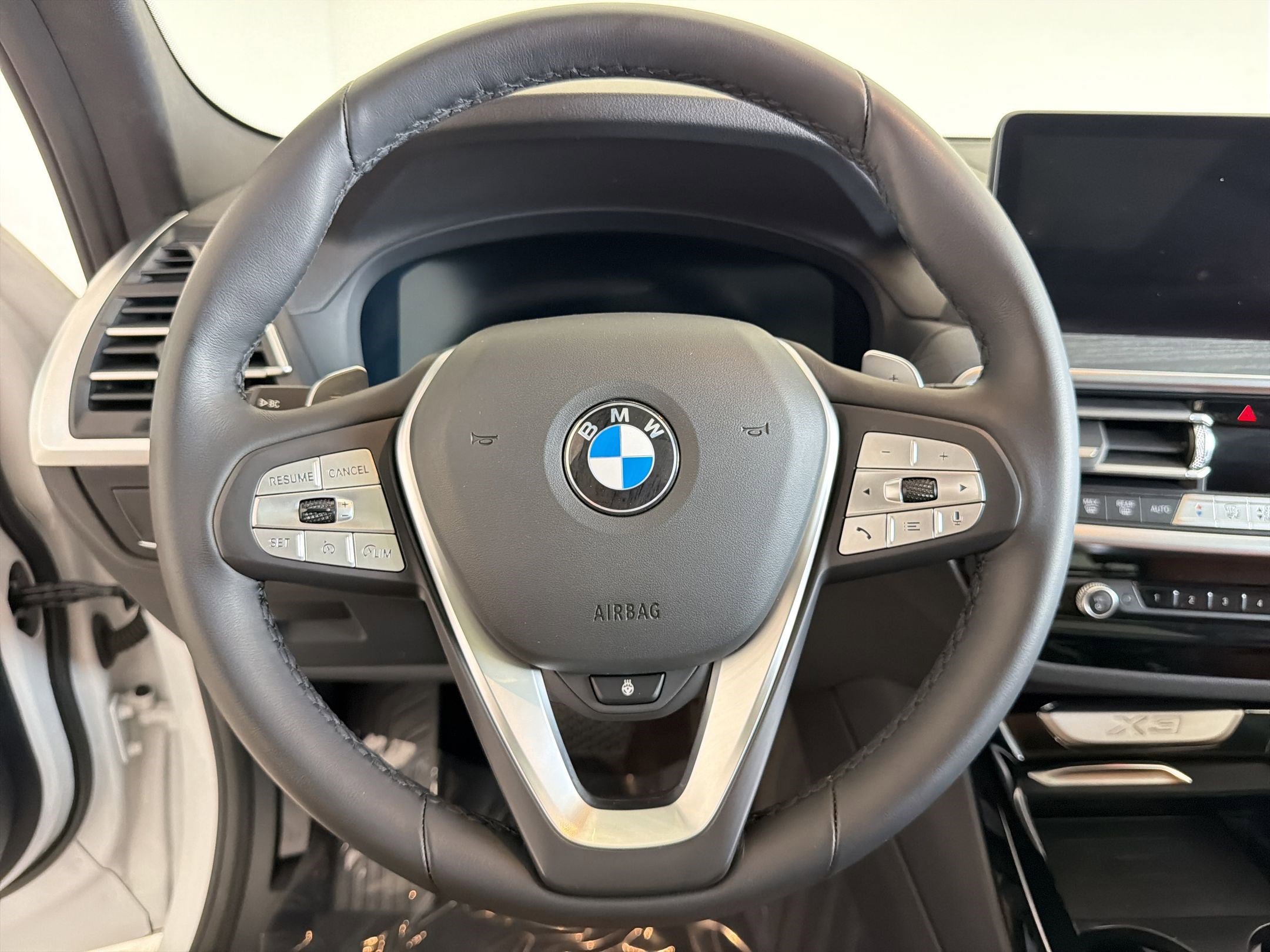 Used 2023 BMW X3 xDrive30i w/ Premium Package w/ZPA AWD/4WD image 17