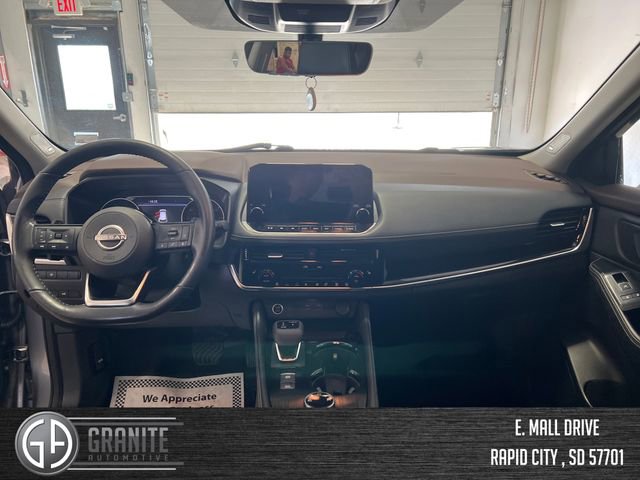Used 2022 Nissan Rogue SL w/ SL Premium Package AWD/4WD image 22