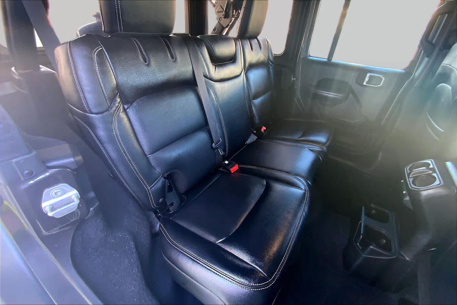 Used 2019 Jeep Wrangler Unlimited Sport S AWD/4WD image 15