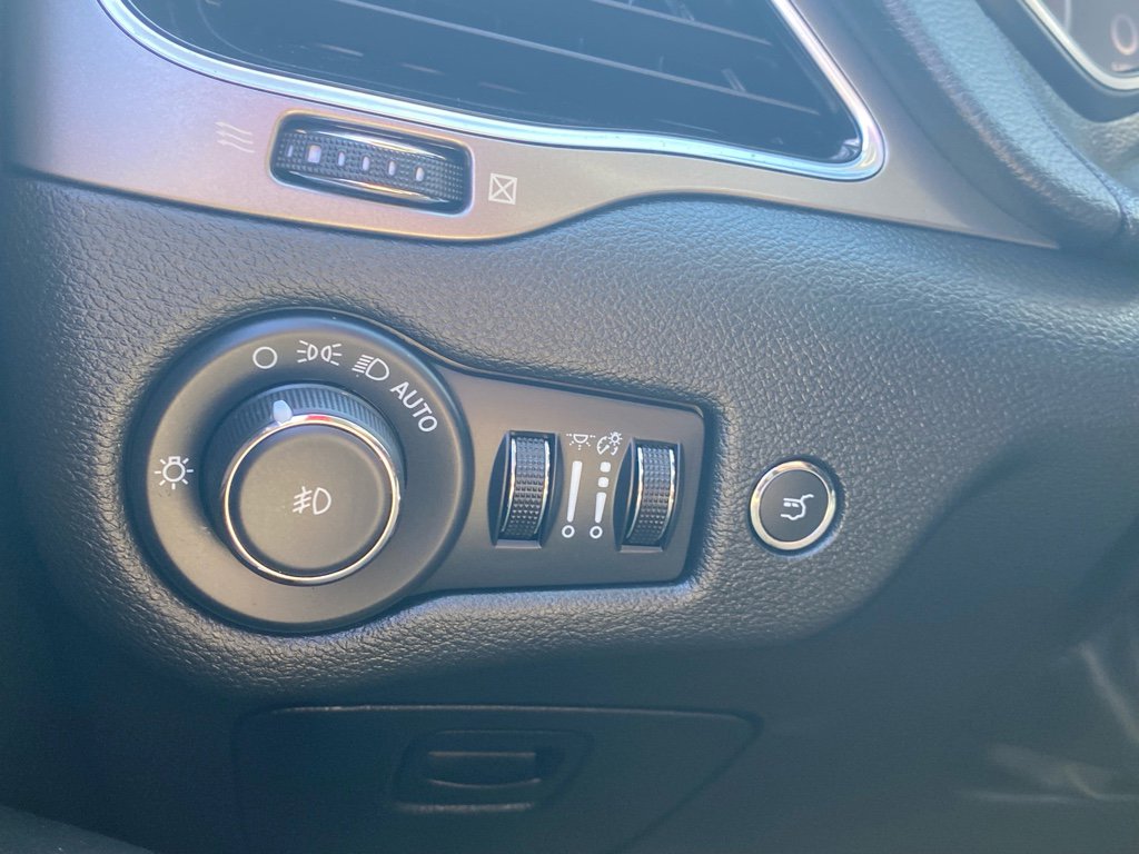 Used 2022 Jeep Cherokee Limited w/ Mopar Interior Package image 23