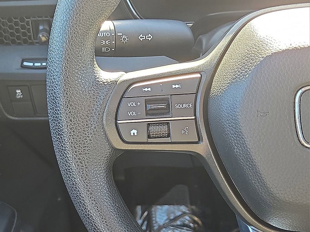 Used 2025 Honda CR-V LX image 18