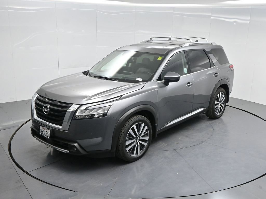 Used 2022 Nissan Pathfinder Platinum w/ Cargo Package image 60