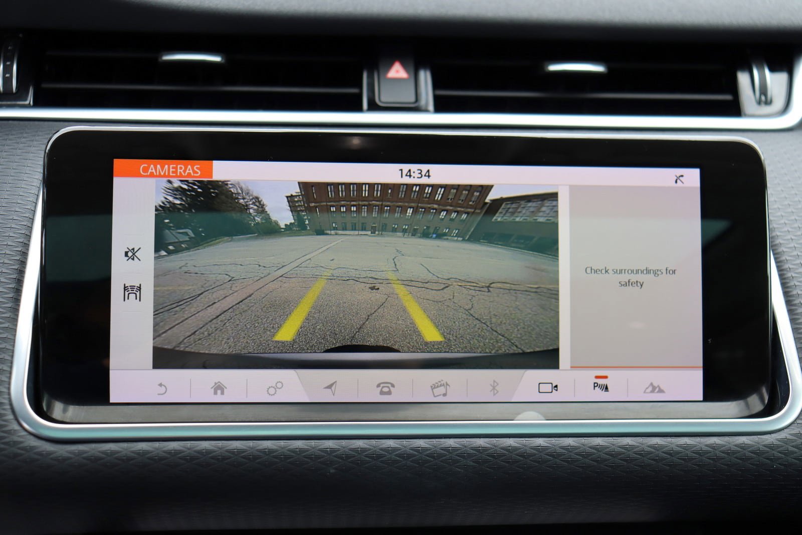 Used 2020 Land Rover Range Rover Evoque S AWD/4WD image 33