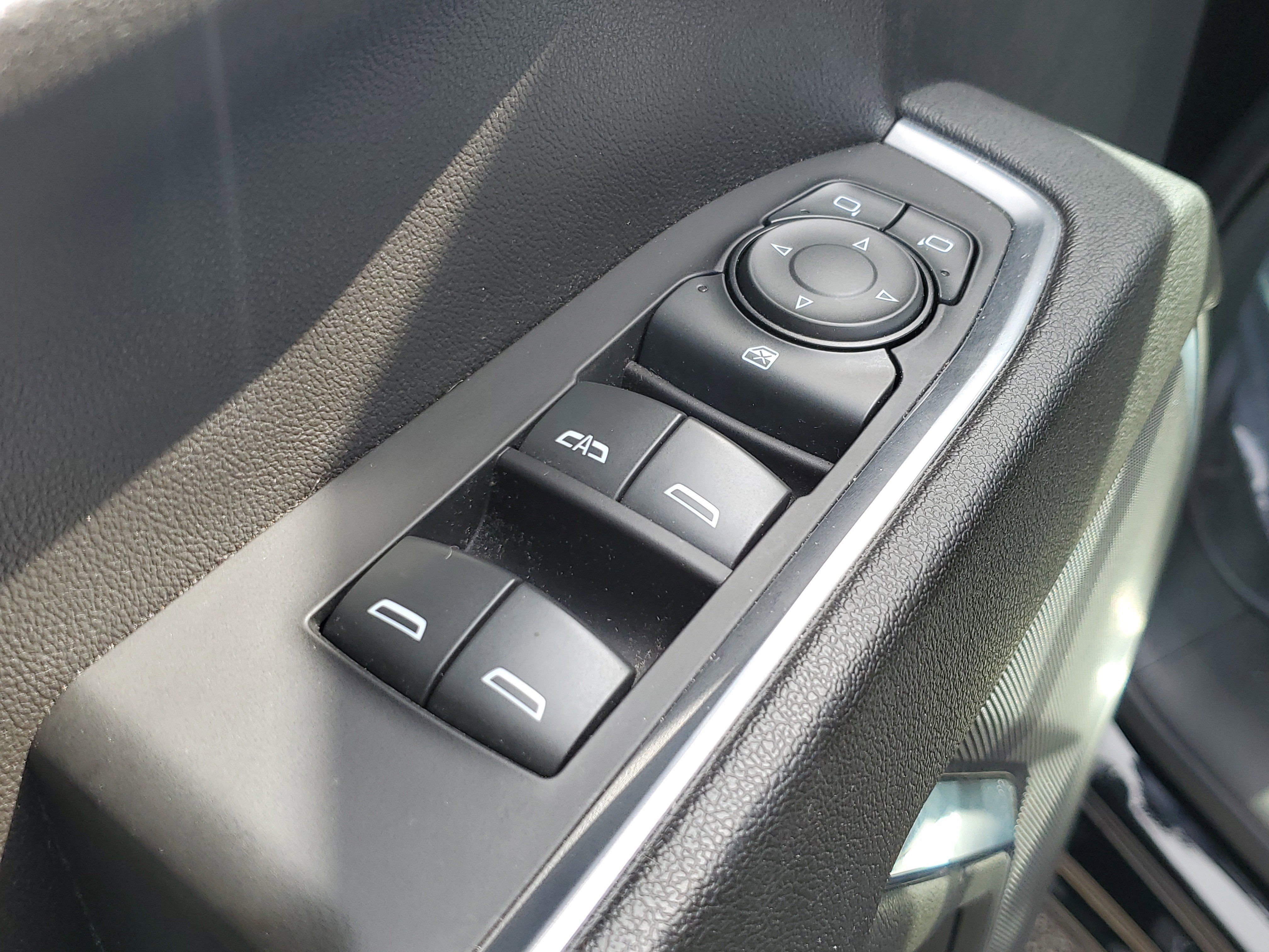 Used 2023 Chevrolet Silverado 1500 LT w/ Protection Package image 18