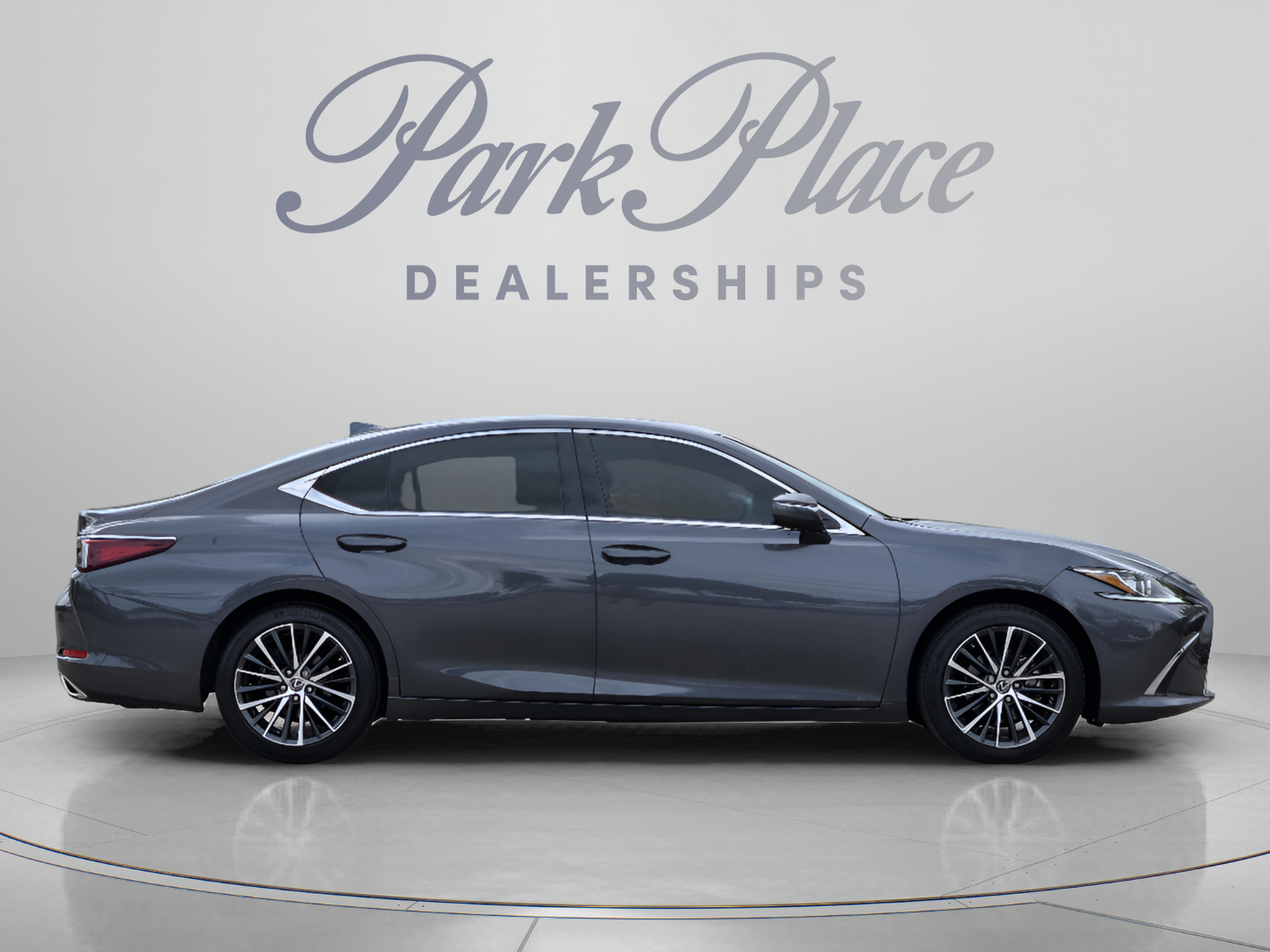 Used 2025 Lexus ES 350 w/ Premium Package FWD image 6