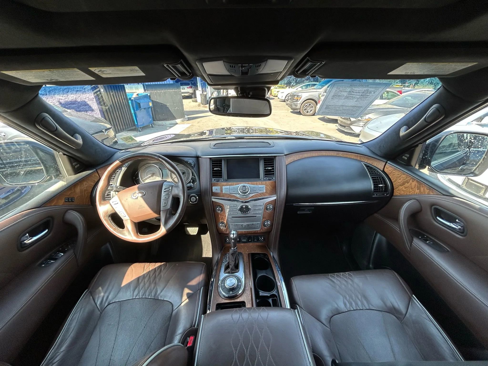 Used 2017 INFINITI QX80 Limited w/ All Season Package image 17