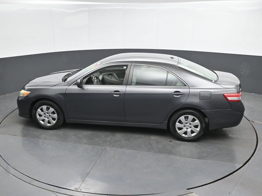 Used 2010 Toyota Camry LE FWD image 30