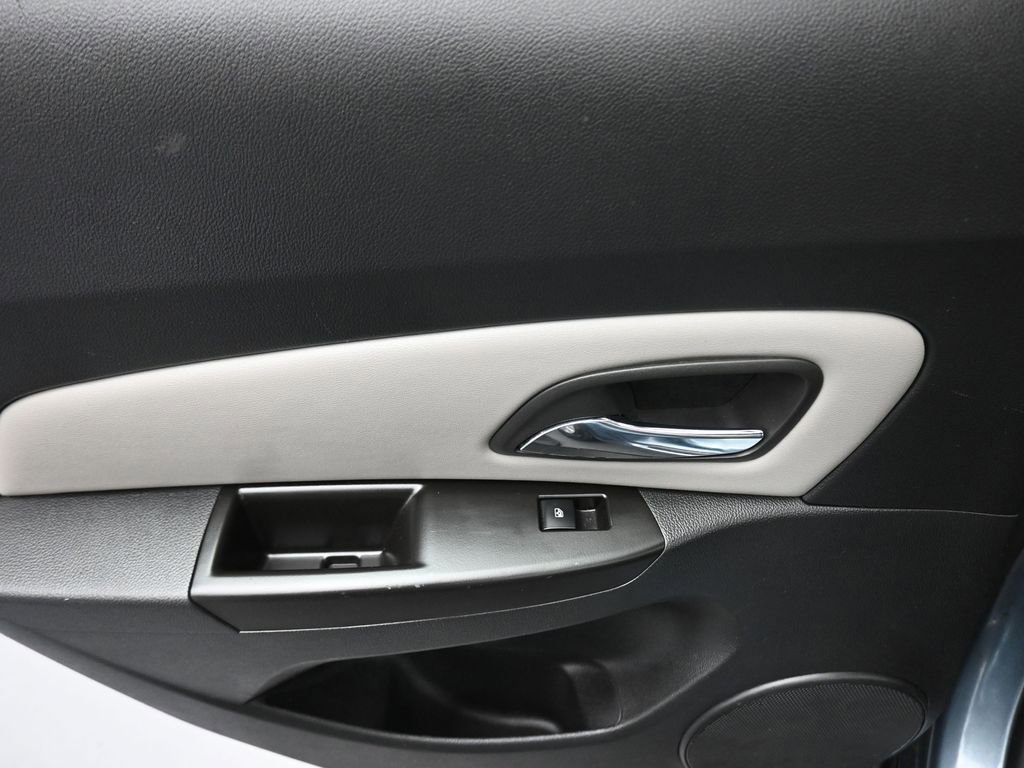 Used 2012 Chevrolet Cruze LS w/ Connectivity Package image 23